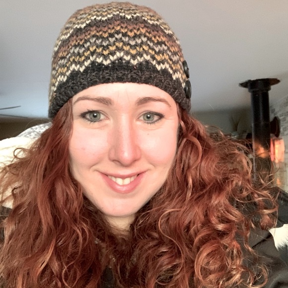 Meet your Posher, Heather - Picture 1 of 1